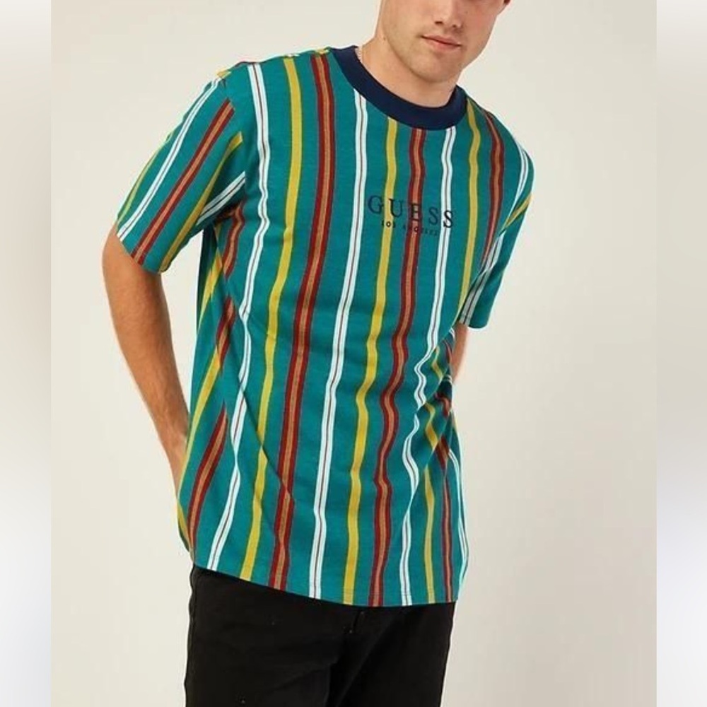 GUESS 90’s Retro striped crew neck tee size Large Center logo embroidered Cotton